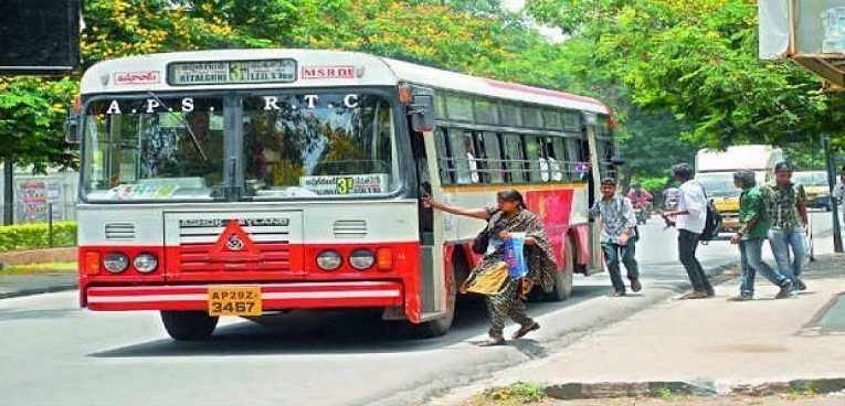 ఇక బస్టాప్ లోనే టికెట్స్