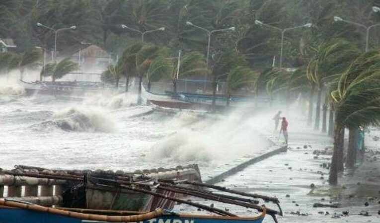 ఫిలీప్పీన్స్‌లో సునామీ హెచ్చ‌రిక‌లు