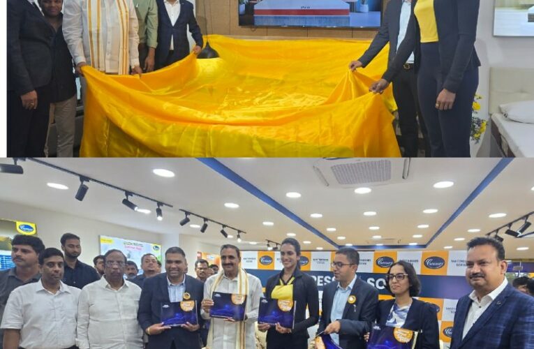 శేరిలింగంపల్లిలో సెంచురీ మ్యాట్రెసెస్ స్టోర్‌ను ప్రారంభించిన పీవీ సింధు